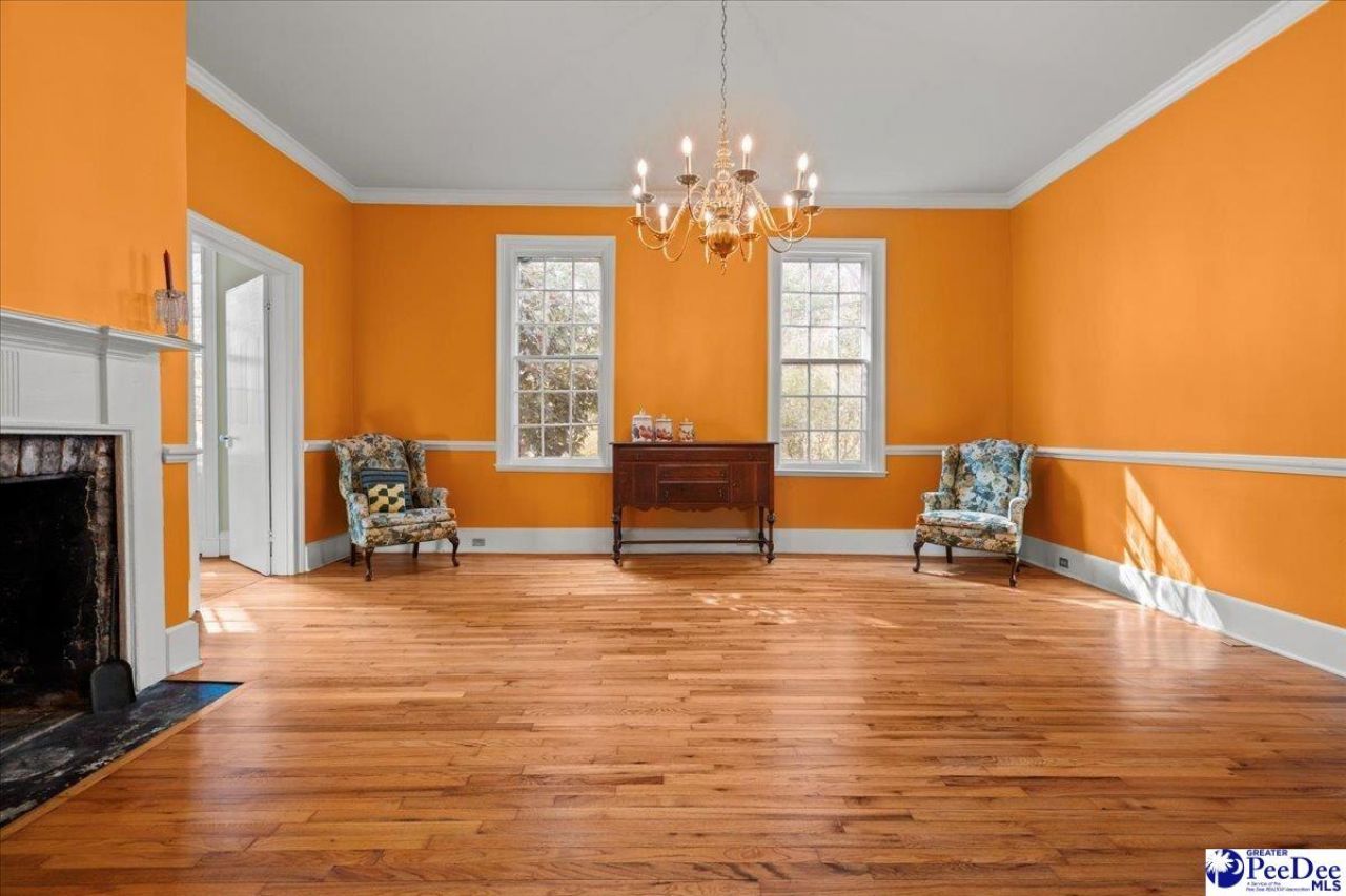 310 Kershaw St Photo 16