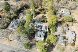 310 Kershaw St photo 4