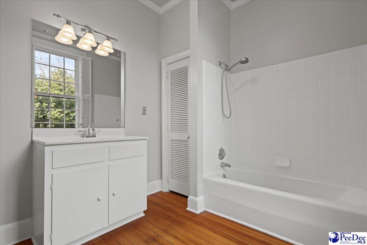 310 Kershaw St Photo 26