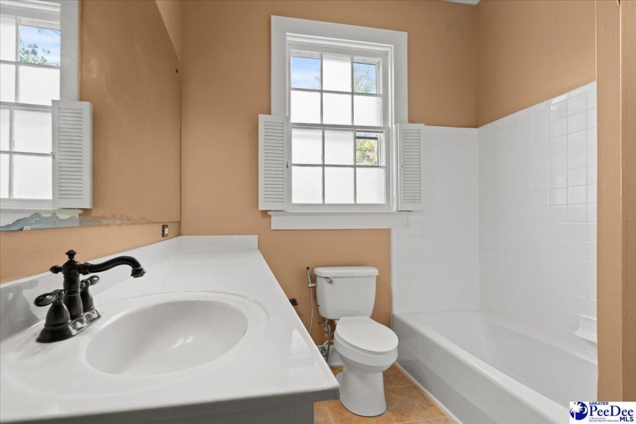 310 Kershaw St Photo 27