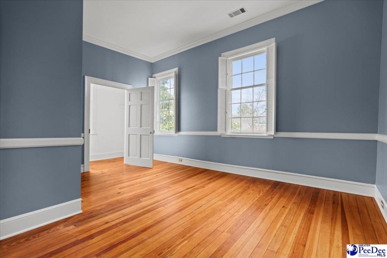 310 Kershaw St Photo 32