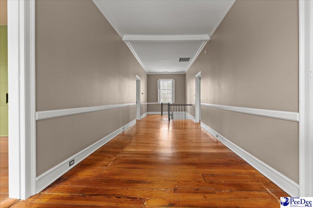 310 Kershaw St Photo 34