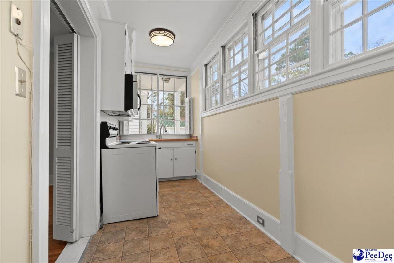 310 Kershaw St Photo 58