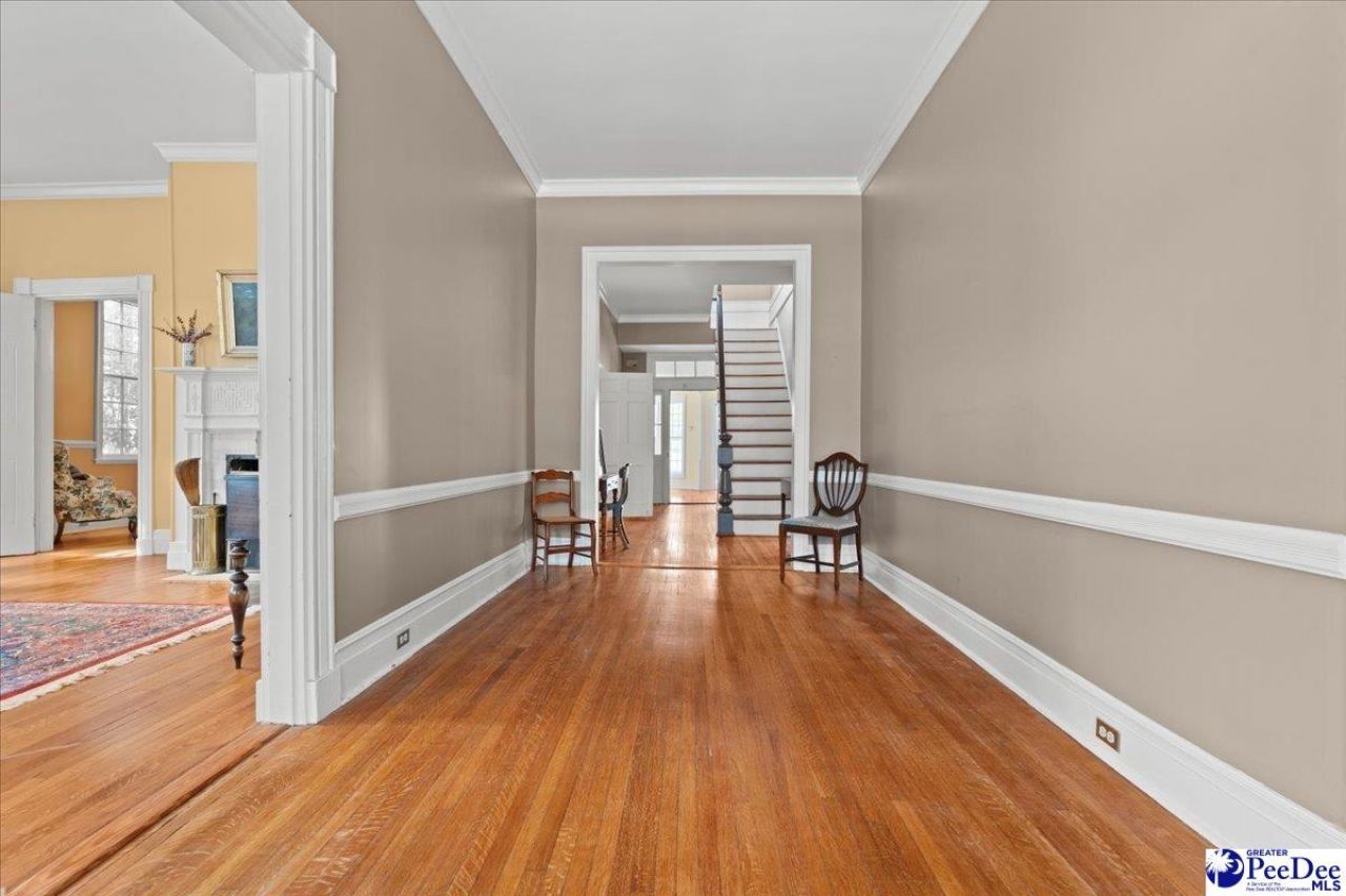 310 Kershaw St Photo 6