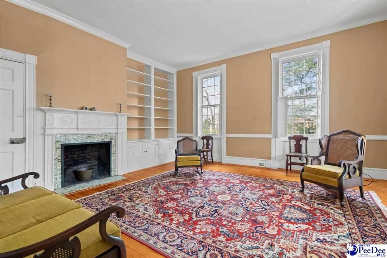 310 Kershaw St Photo 7