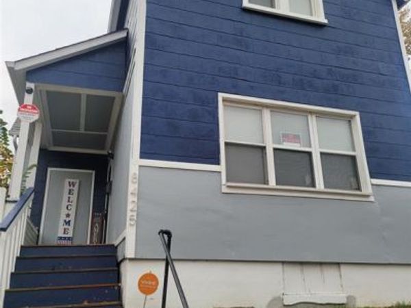 8425 Halls Ferry Road , St Louis, MO 63147