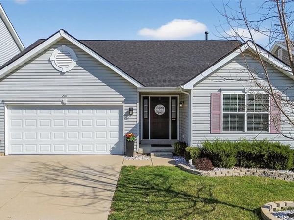 207 Bluestem Lane, O'Fallon, MO 63366