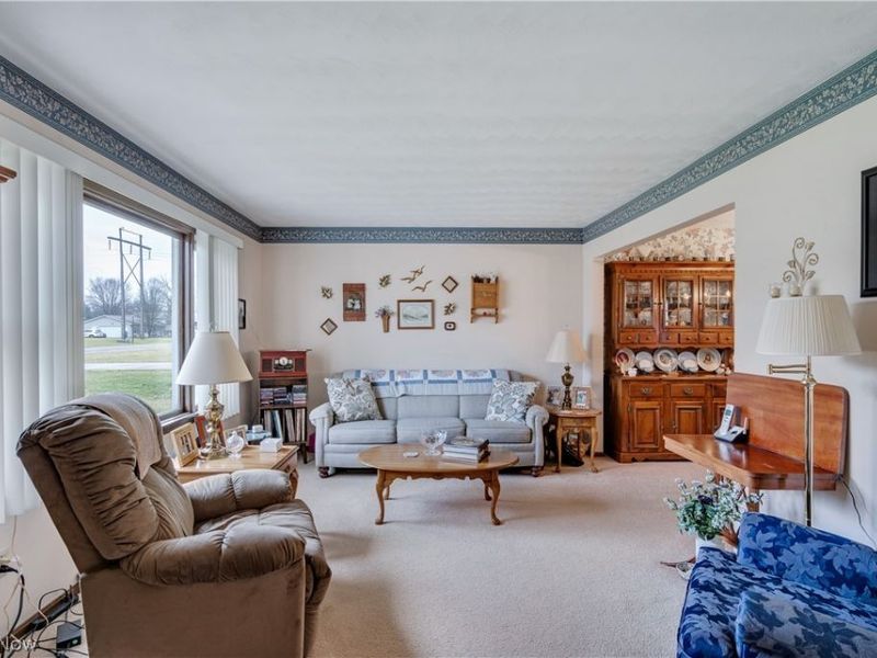 2684 Lydia Drive SW, Warren, OH 44481 Photo 3