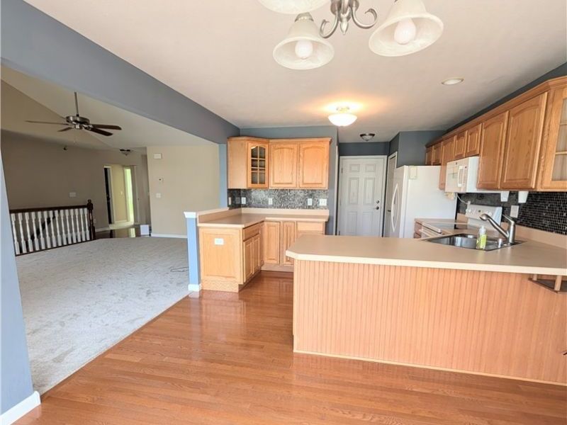 15130 Sawgrass Lane, Middlefield, OH 44062 Photo 8