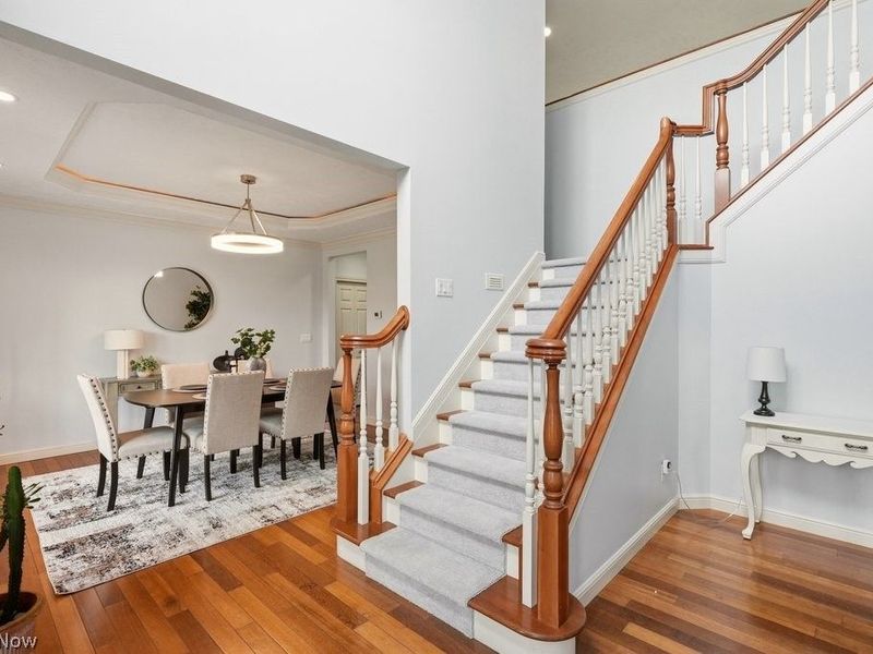 317 E Edinburgh Drive, Highland Heights, OH 44143 Photo 14