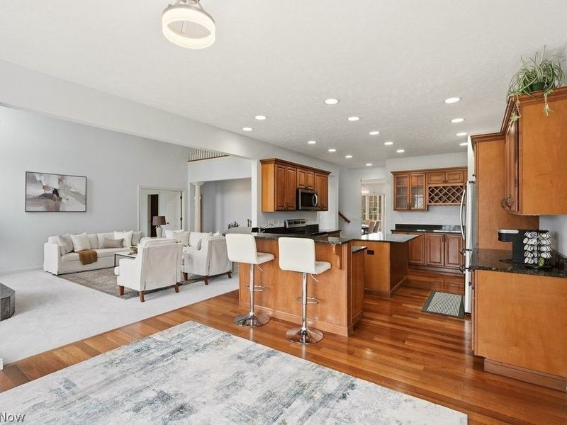 317 E Edinburgh Drive, Highland Heights, OH 44143 Photo 22