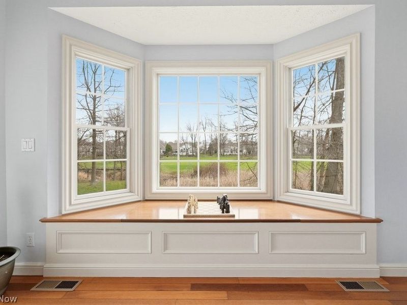 317 E Edinburgh Drive, Highland Heights, OH 44143 Photo 24