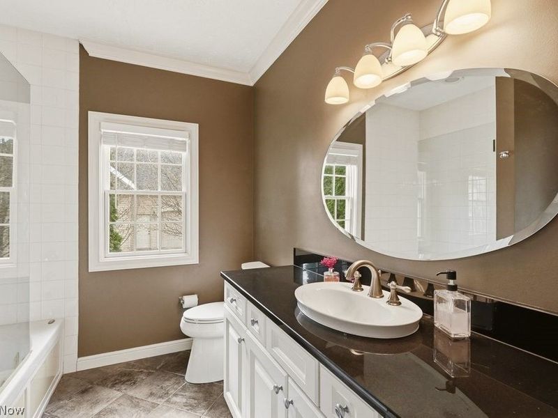 317 E Edinburgh Drive, Highland Heights, OH 44143 Photo 28