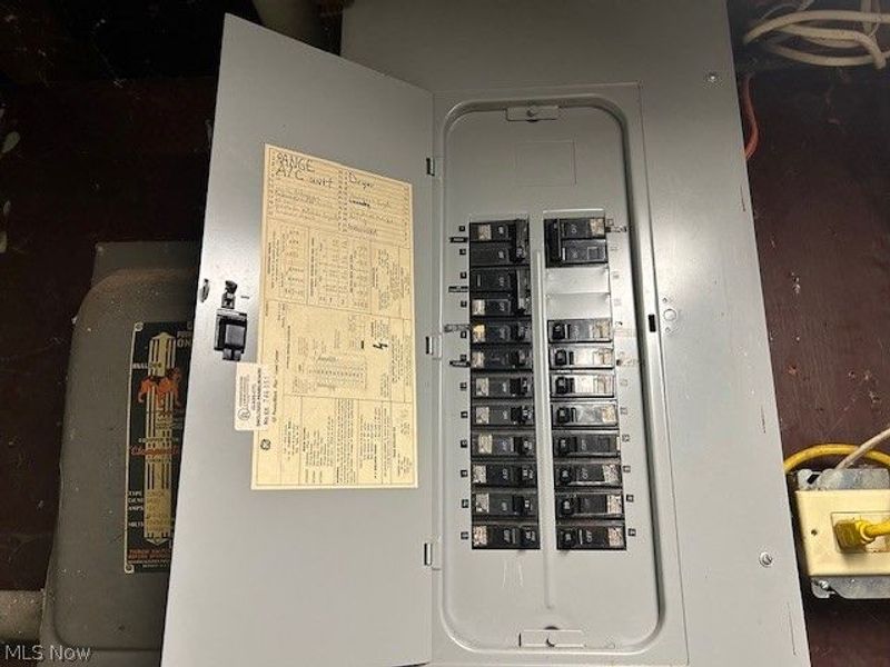 269 Greenwood Avenue, Akron, OH 44313 Photo 16