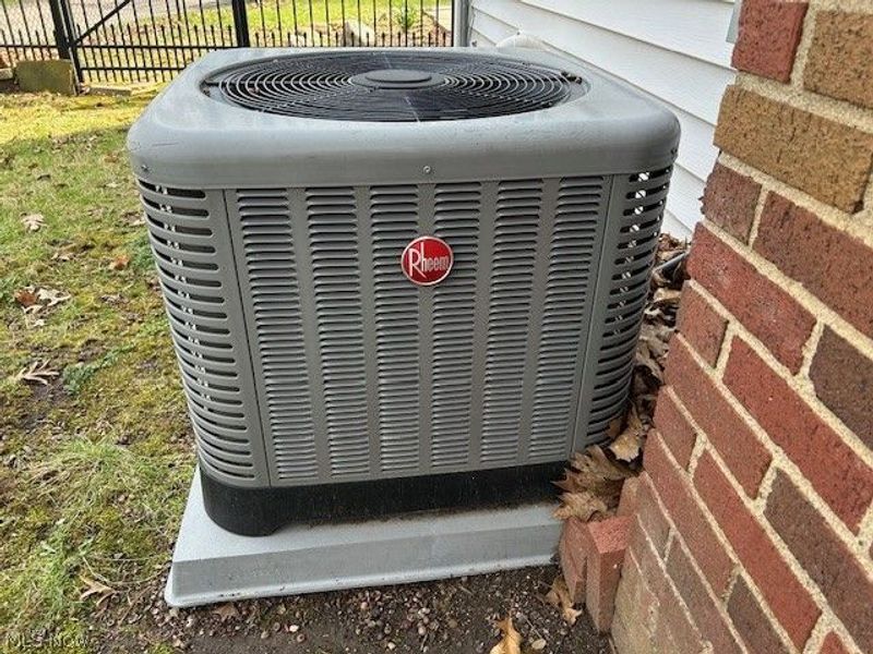 269 Greenwood Avenue, Akron, OH 44313 Photo 24