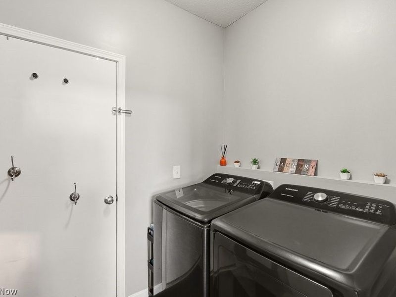 214 Gatwick Grove Circle , Wadsworth, OH 44281 Photo 20