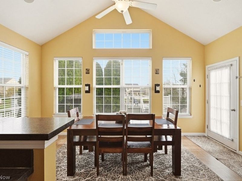 214 Gatwick Grove Circle , Wadsworth, OH 44281 Photo 22