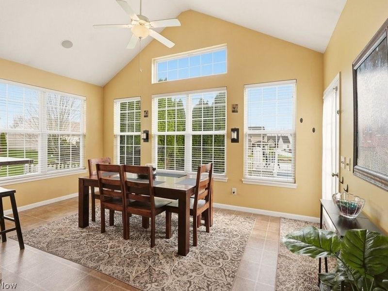 214 Gatwick Grove Circle , Wadsworth, OH 44281 Photo 23