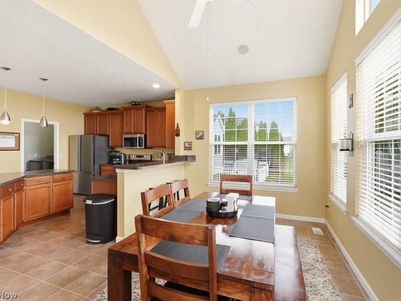 214 Gatwick Grove Circle , Wadsworth, OH 44281 Photo 24