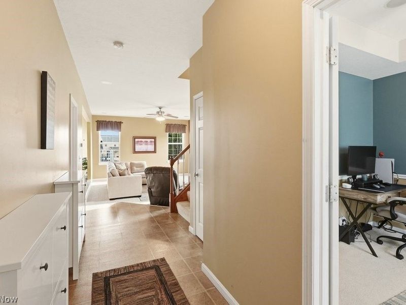 214 Gatwick Grove Circle , Wadsworth, OH 44281 Photo 4