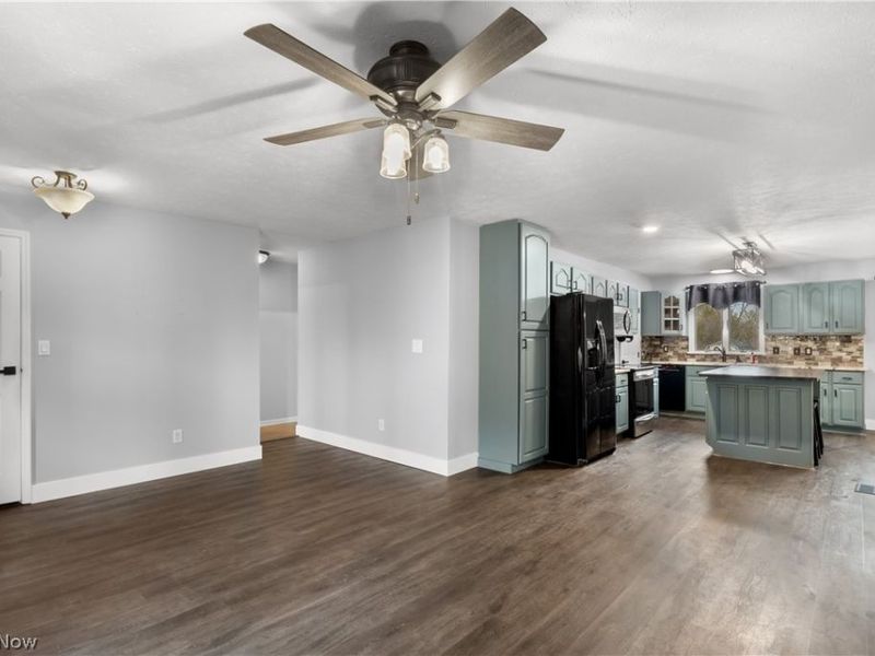 391 Kathleen Drive, Jefferson, OH 44047 Photo 9