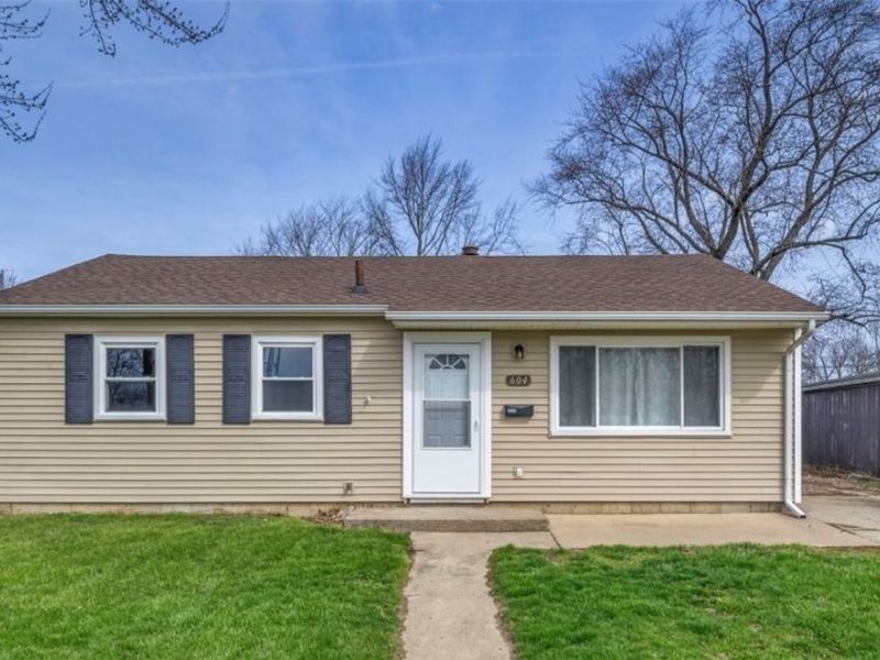 604 Bell Avenue, Elyria, OH 44035 Photo 1