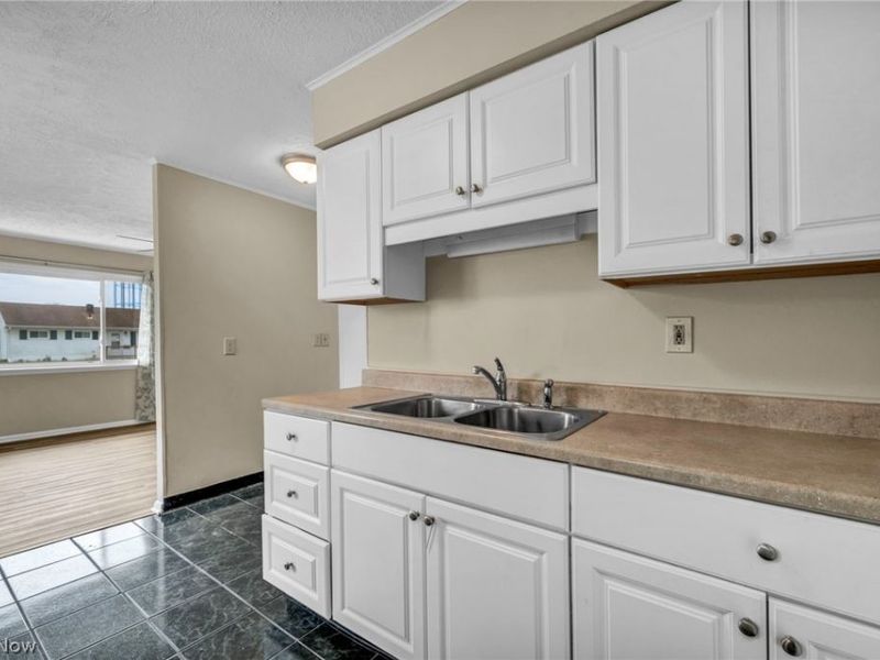 604 Bell Avenue, Elyria, OH 44035 Photo 11