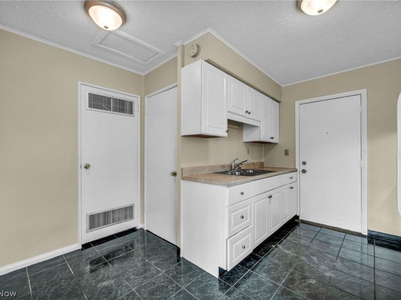 604 Bell Avenue, Elyria, OH 44035 Photo 13