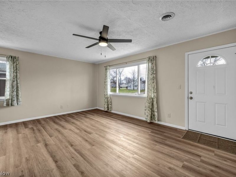 604 Bell Avenue, Elyria, OH 44035 Photo 5