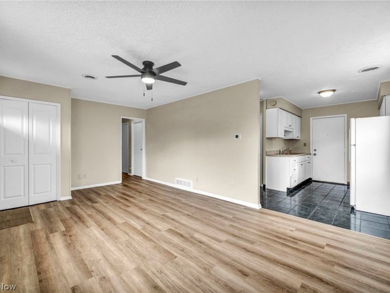 604 Bell Avenue, Elyria, OH 44035 Photo 7