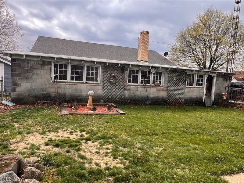 189 W Martin Street, East Palestine, OH 44413 Photo 10