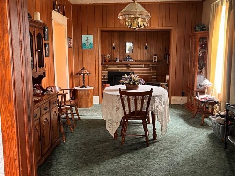 189 W Martin Street, East Palestine, OH 44413 Photo 19