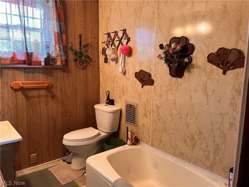 189 W Martin Street, East Palestine, OH 44413 Photo 29