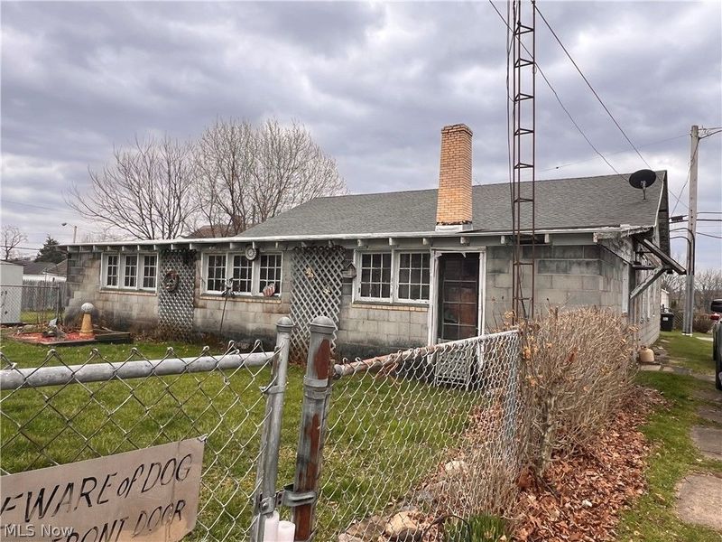 189 W Martin Street, East Palestine, OH 44413 Photo 9