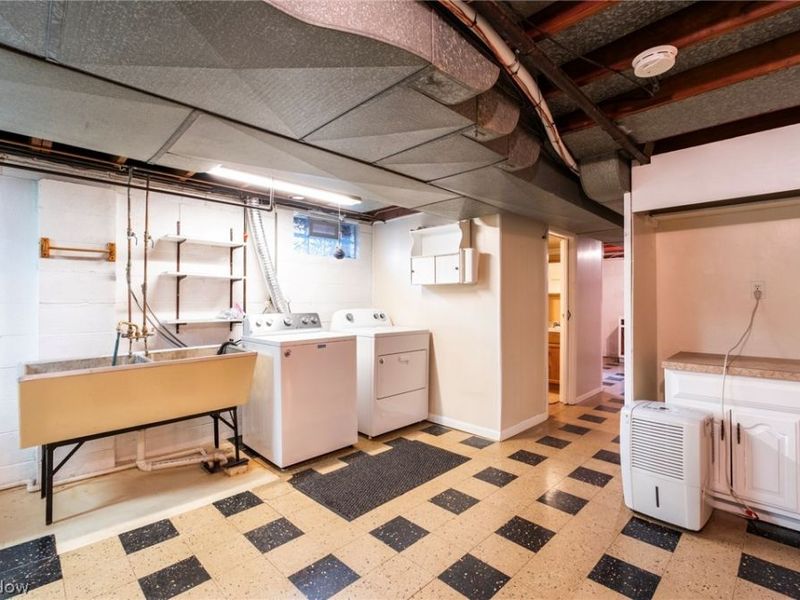 2739 Algonquin Drive, Poland, OH 44514 Photo 22