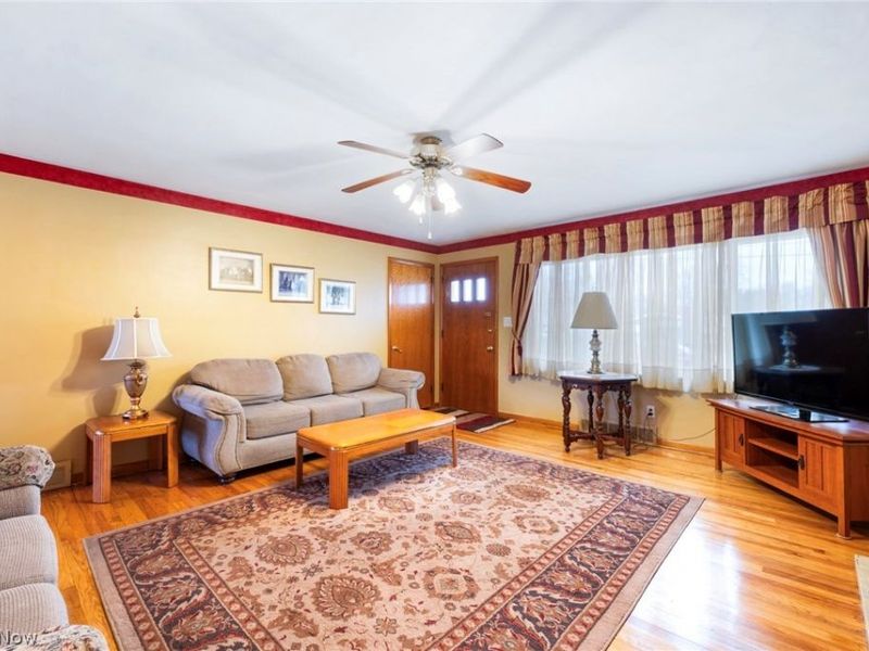 2739 Algonquin Drive, Poland, OH 44514 Photo 7