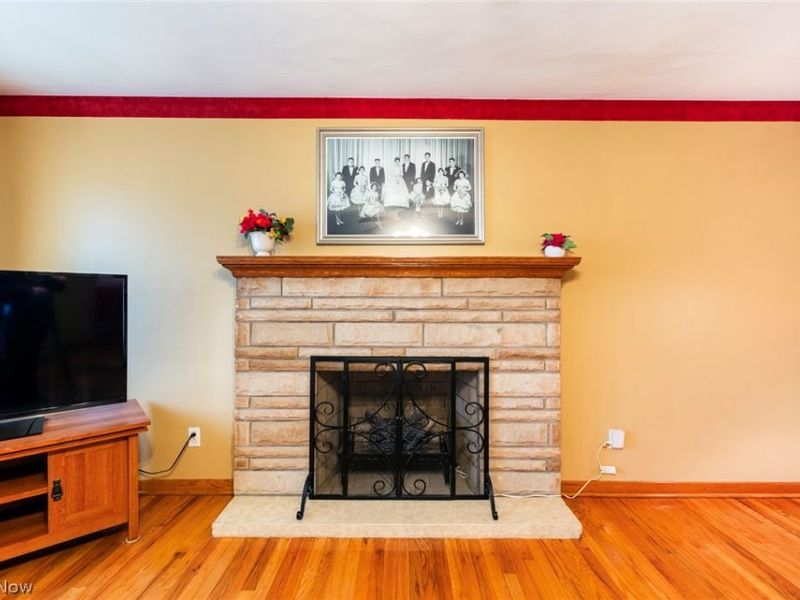 2739 Algonquin Drive, Poland, OH 44514 Photo 8