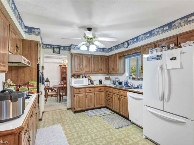 24500 Westwood Road, Westlake, OH 44145 Photo 11