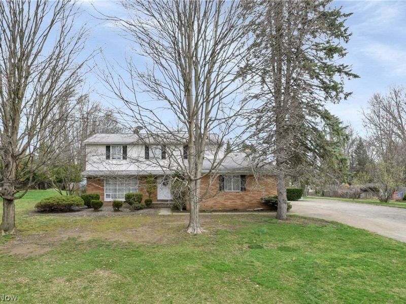 24500 Westwood Road, Westlake, OH 44145 Photo 2