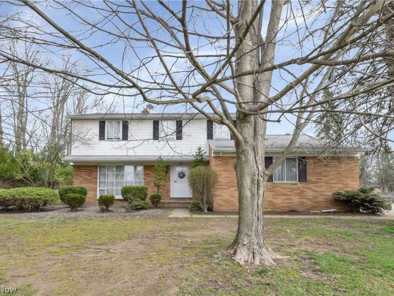 24500 Westwood Road, Westlake, OH 44145 Photo 4