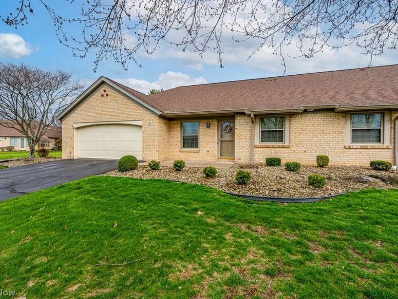 810 Southwestern Run, Poland, OH 44514 Photo 1