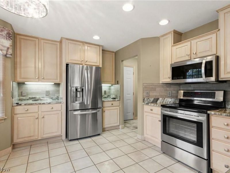 150 Talsman Drive, Unit 3, Canfield, OH 44406 Photo 10