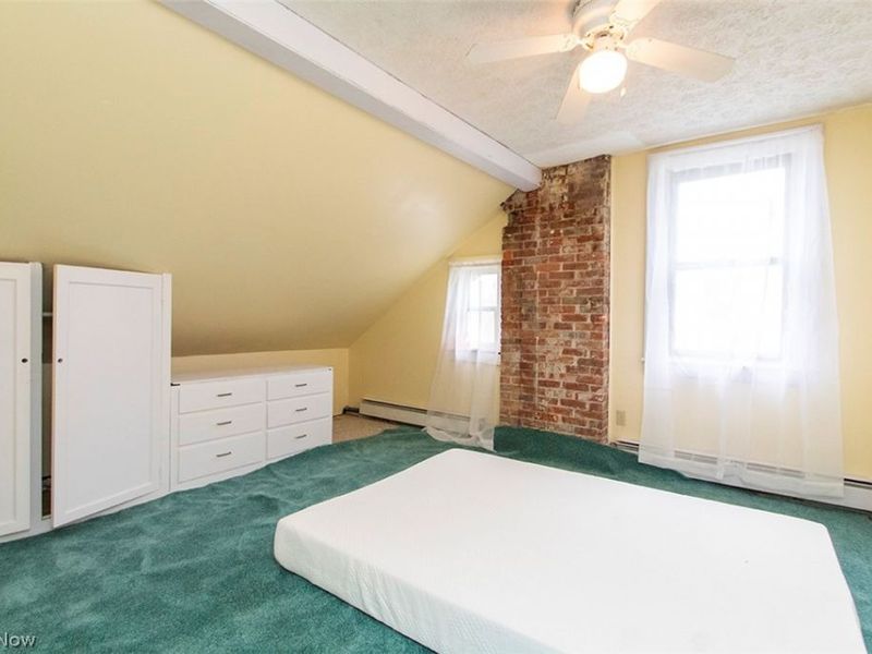 686 W Liberty Street , Medina, OH 44256 Photo 19