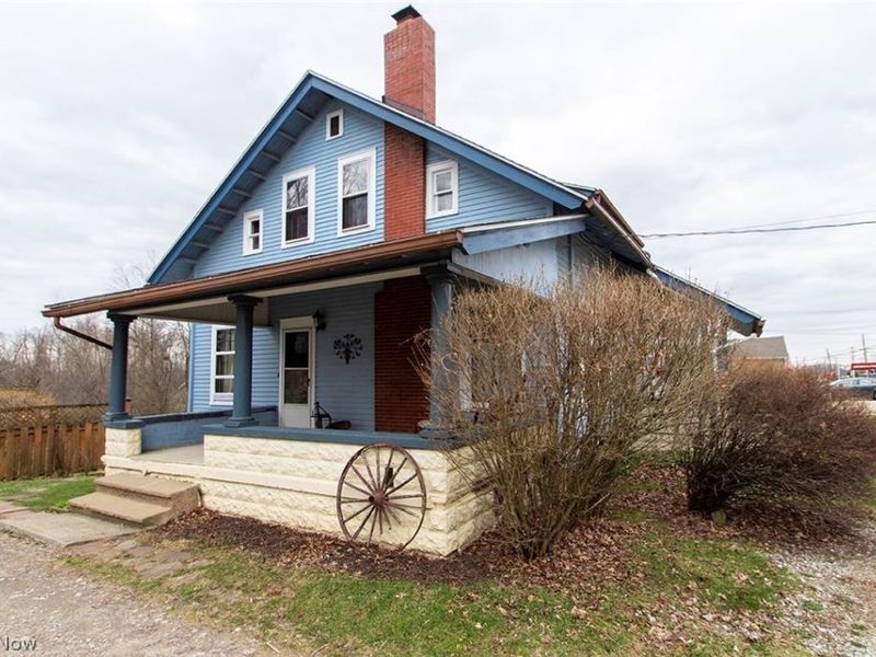 686 W Liberty Street , Medina, OH 44256 Photo 2