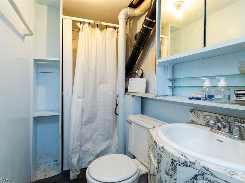 686 W Liberty Street , Medina, OH 44256 Photo 29