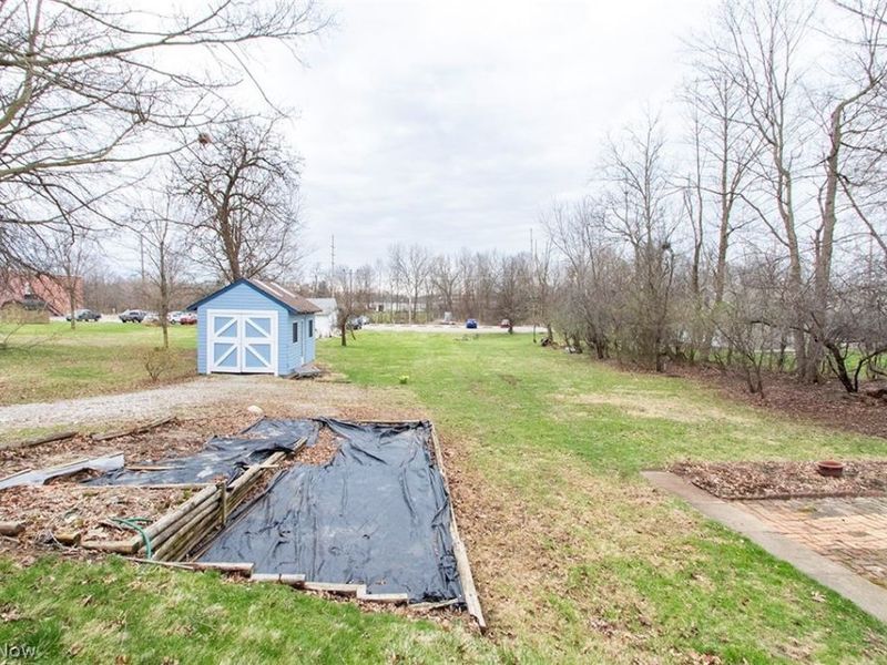 686 W Liberty Street , Medina, OH 44256 Photo 33