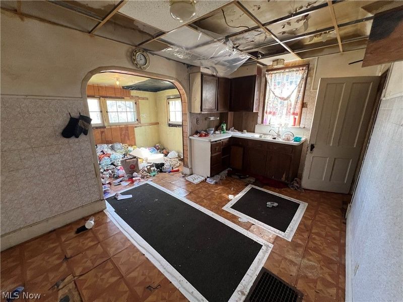 1403 Wick Avenue, Youngstown, OH 44505 Photo 9