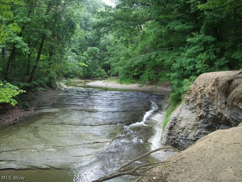 360 Tuxedo Avenue , Brooklyn Heights, OH 44131 Photo 31