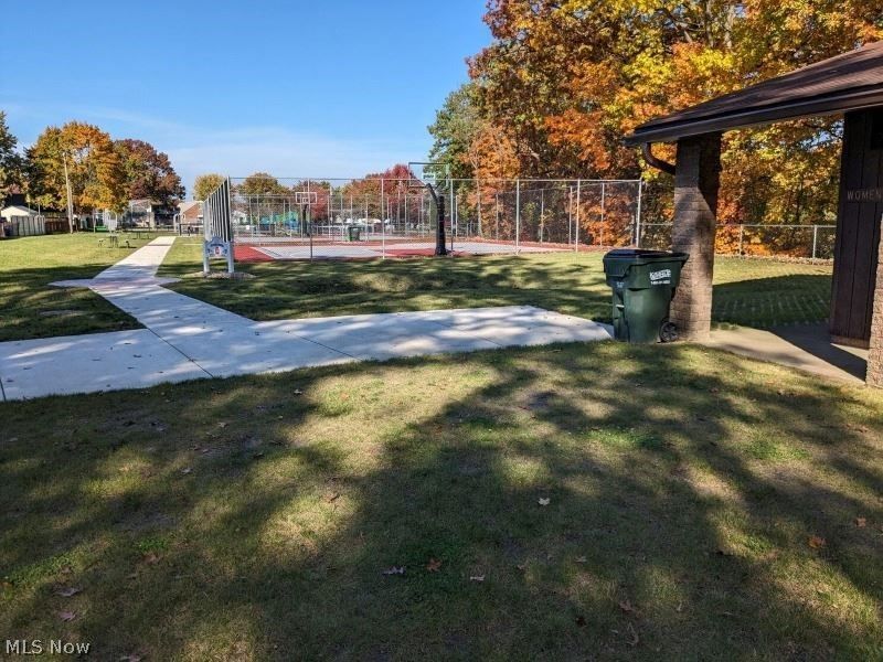 360 Tuxedo Avenue , Brooklyn Heights, OH 44131 Photo 32