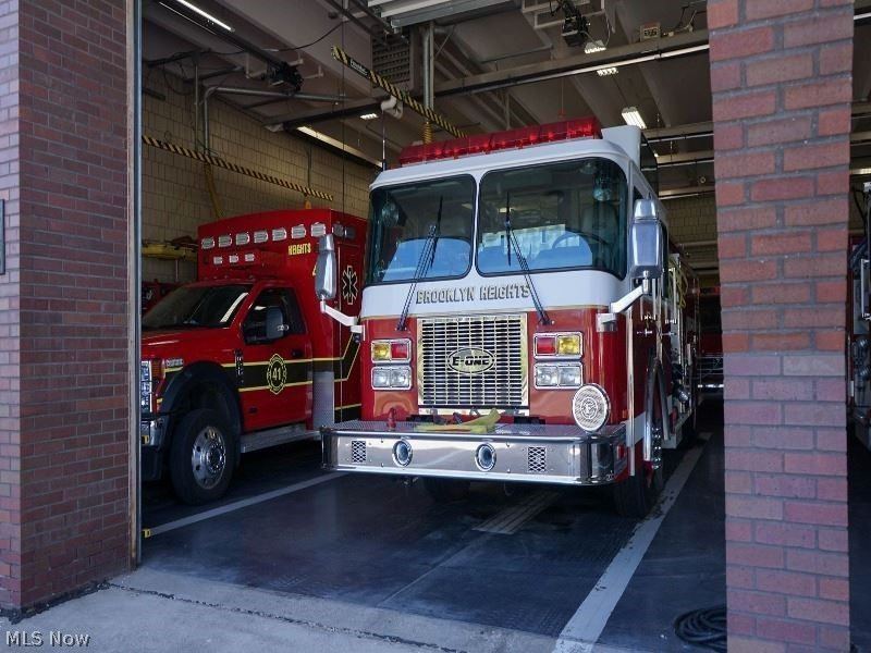 360 Tuxedo Avenue , Brooklyn Heights, OH 44131 Photo 37